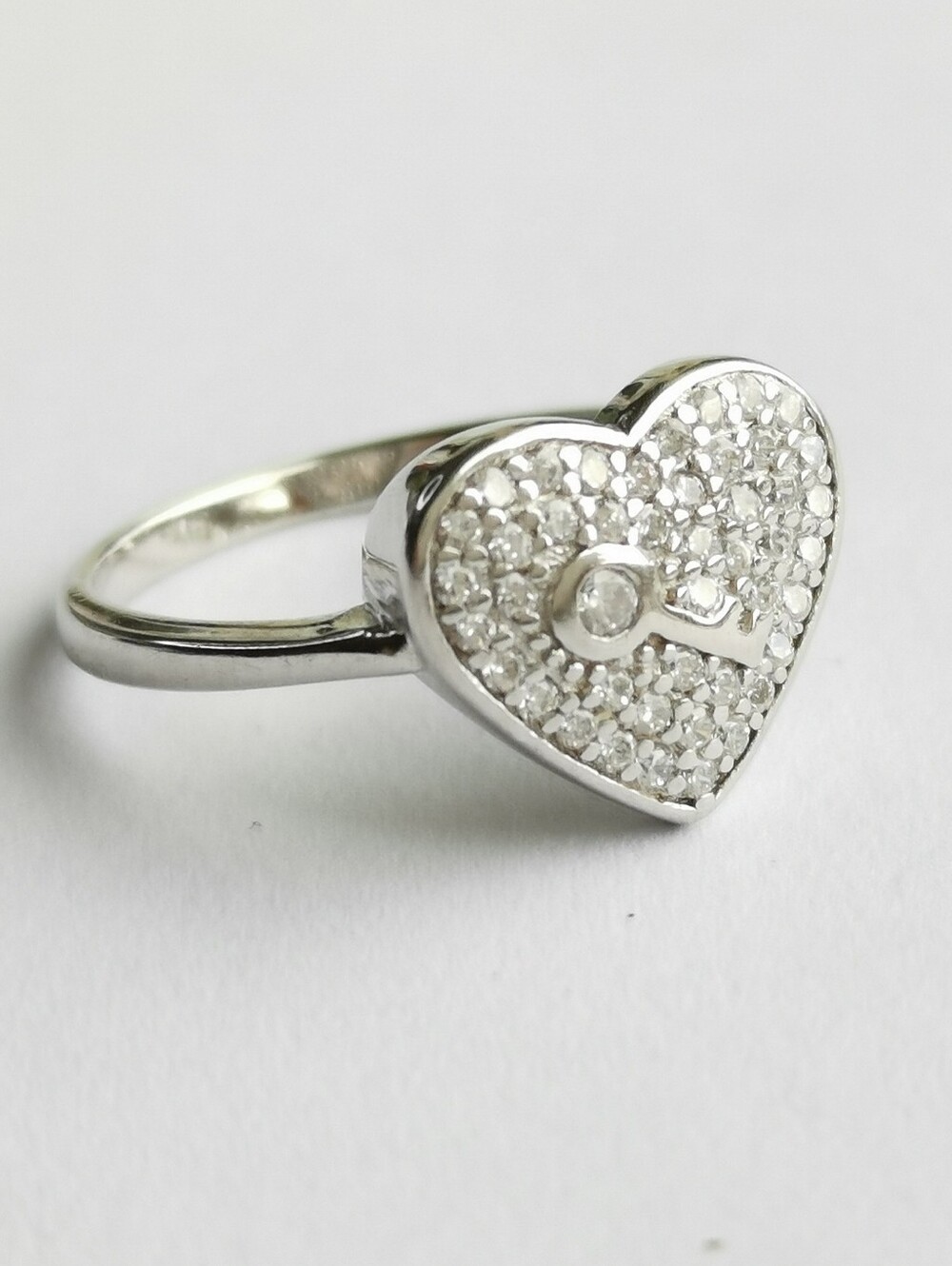 Sterling Silver CZ  HEART & KEY  ring size 6.5 🆕